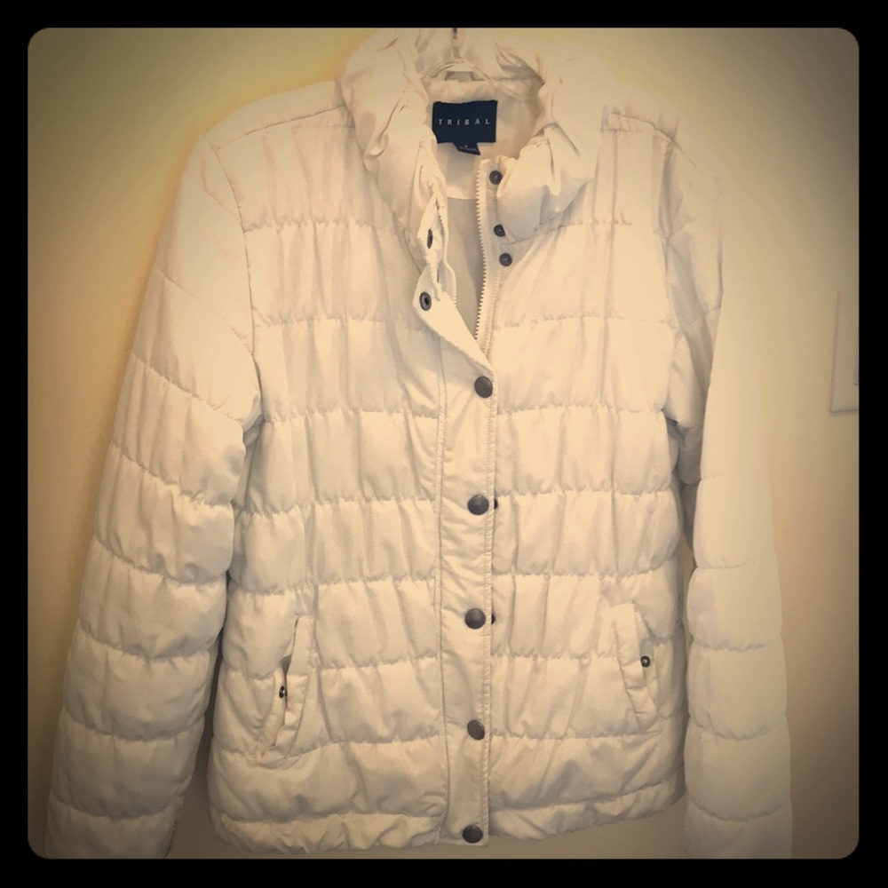 Lightweight puffer jacket.